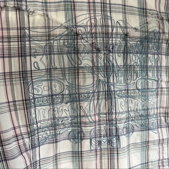 Levi’s Button Down Embroidered Shirt - Picture 8 of 8